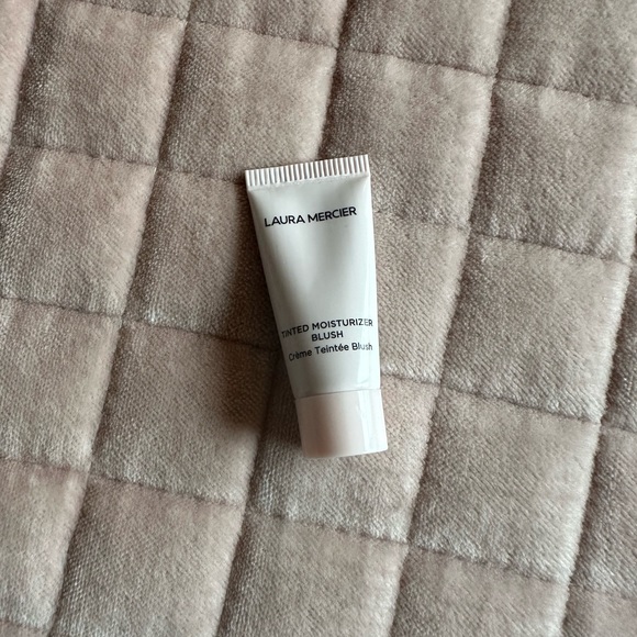 New!💕4 for 30💕Laura Mercier Tinted Blush - Picture 7 of 7